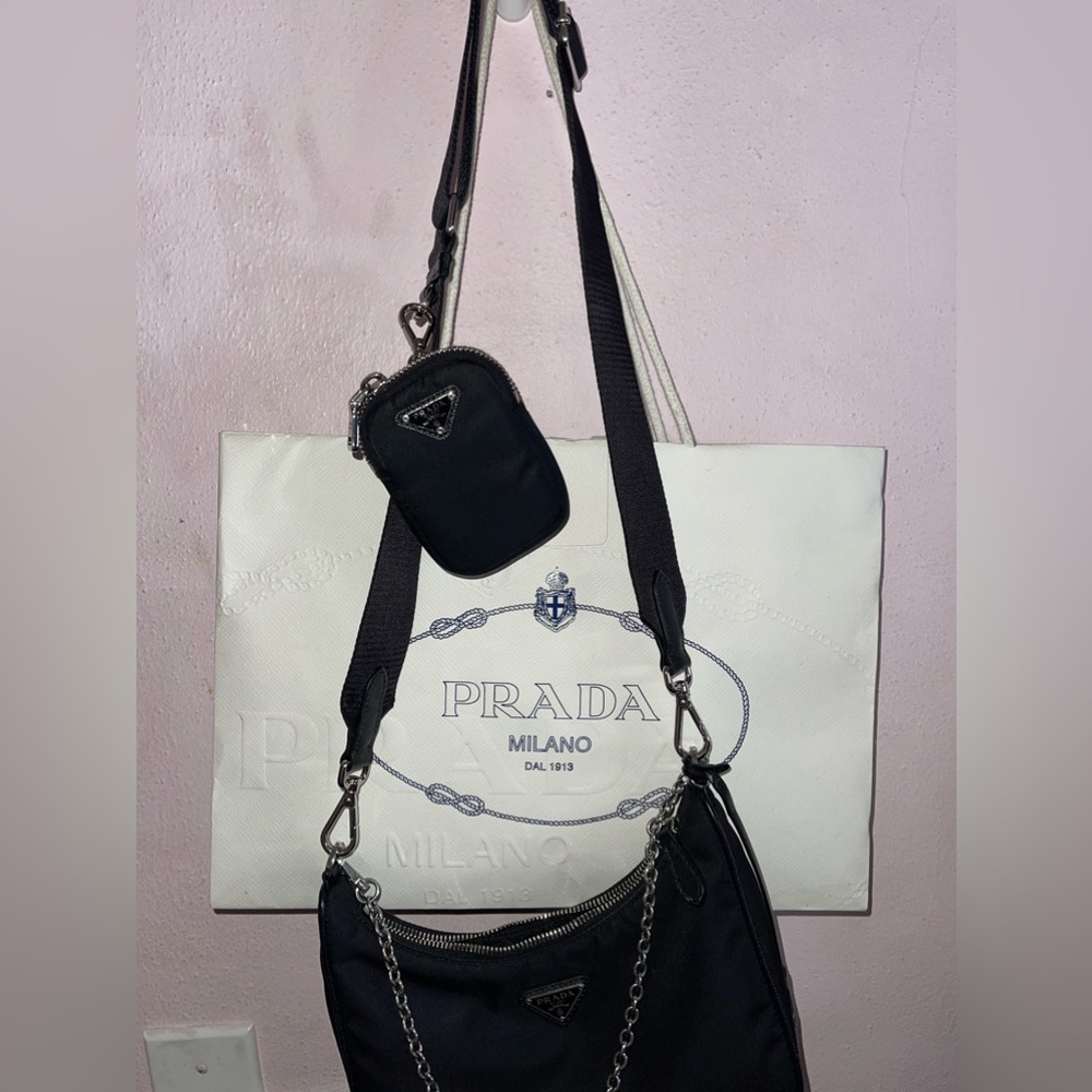 Prada Re-edition 2005 Re-Nylon bag - Picture 6 of 6